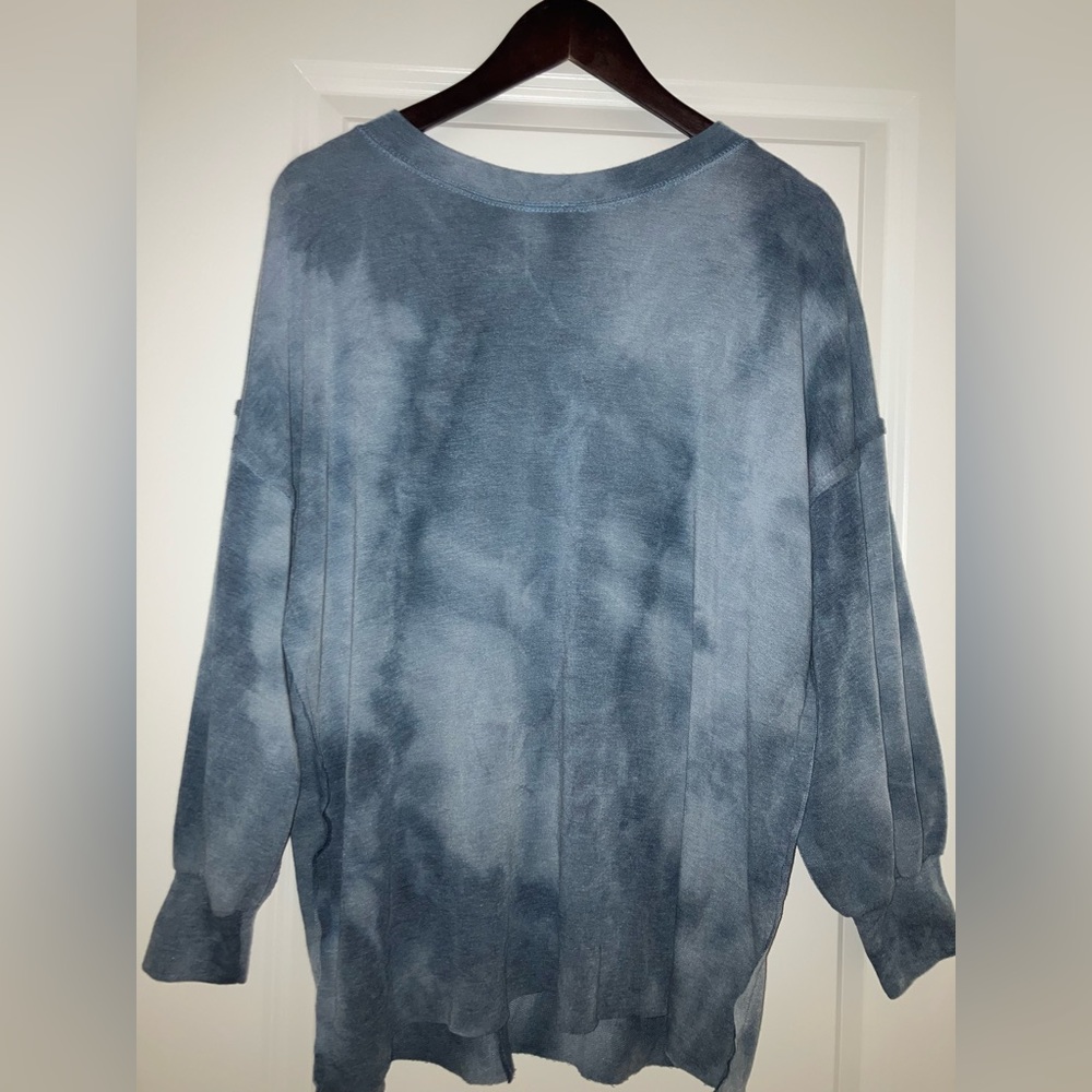 Over sized like new sweat shirt